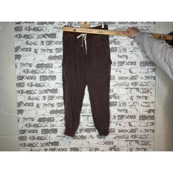 Aerie | women brown cargo jogger pants - Picture 4 of 9